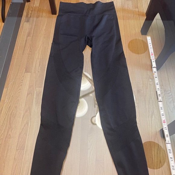 PINK Victoria's Secret Pants - PINK Victoria's Secret Black Leggings